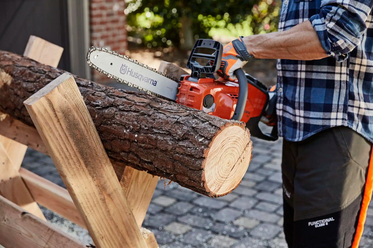 Tronçonneuse à batterie HUSQVARNA 120i – Sans batterie ni chargeur