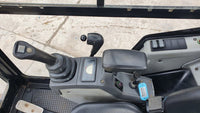 Mini-Pelle Caterpillar CAT 302.2D (2013) – Compacte, Fiable et Immédiatement Opérationnelle