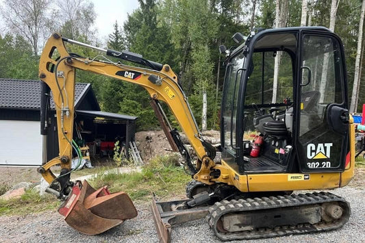 Équipement compact CAT 302.2D 2015 2,15t 1939h