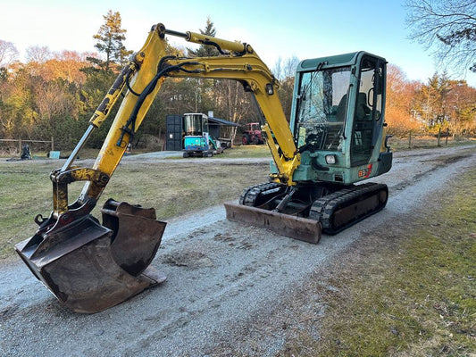 Équipement compact Yanmar B37V 1998 3,3t 4740h