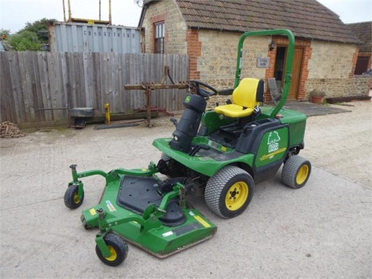 Équipement d’entretien JOHN DEERE 1445 II – 2009