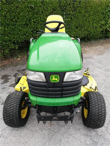 Équipement d’entretien John Deere X740 – Moteur diesel Yanmar – Plateau 137 cm