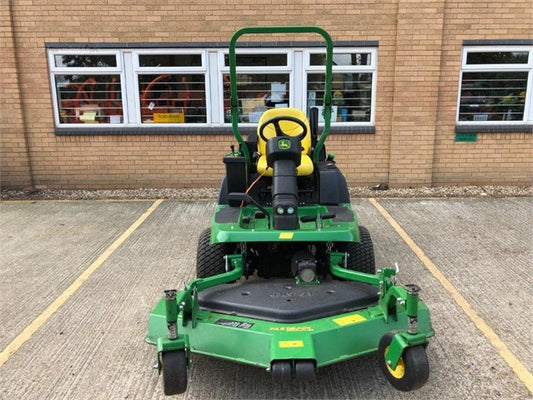 Équipement de tonte frontal John Deere 1570 – 2018 – 4RM – Kit mulch inclus