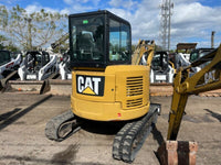 Mini-Pelle Caterpillar 303.5ECR – 2015 – 3,5T – Cabine Climatisée, Révisée, 3 Godets