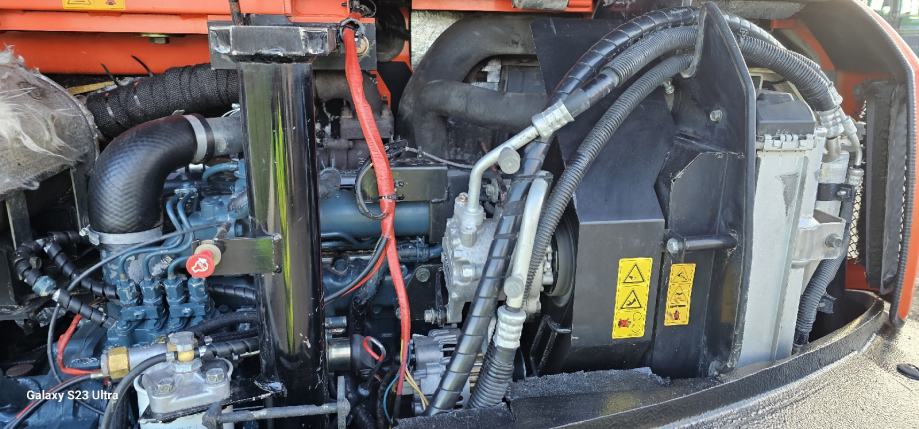 Equipement compact Kubota KX080-3 – 2012