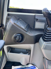 Équipement compact Takeuchi TB230 – 2018