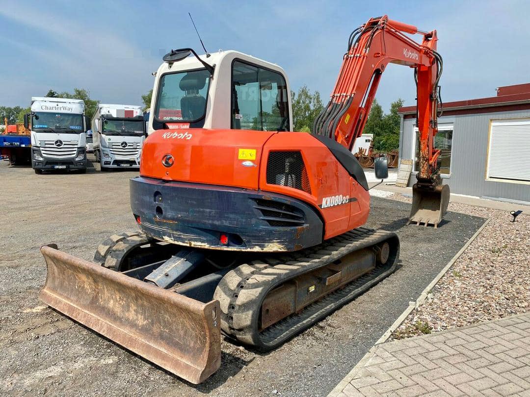 Equipement compact Kubota KX080-3 – 2012