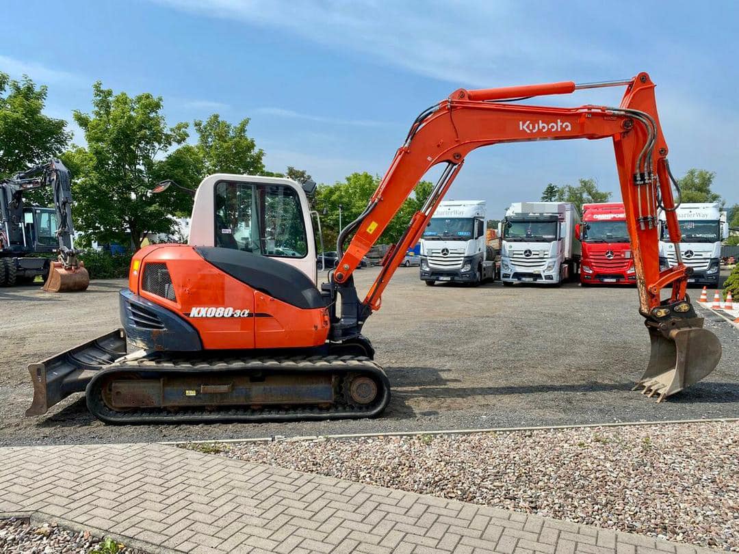 Equipement compact Kubota KX080-3 – 2012