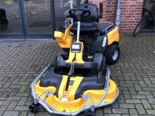 Tondeuse autoportée Stiga Park Pro 740 IOX – 2017 – 4x4 – 125 cm