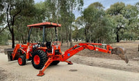 Tractopelle Industriel Kubota B21 – 21 CV – 4x4 – 1 614 h – Compact et Robuste